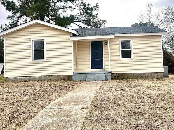 1110 Shirley Dr, Tuscumbia, AL 35674