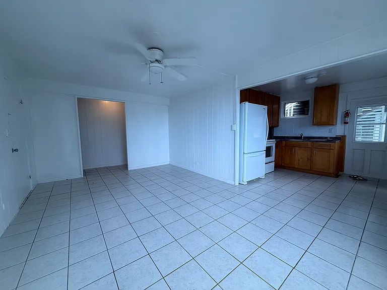 292 Moomuku Pl #B — Photo 4