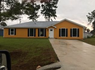 33 Sand Pine Dr, Midway, FL 32343