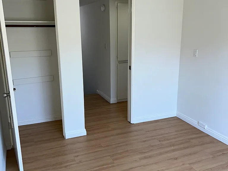 13240 Fiji Way #D — Photo 19
