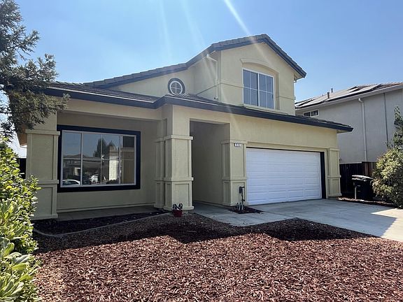 3rd image of 711 Hillock Dr