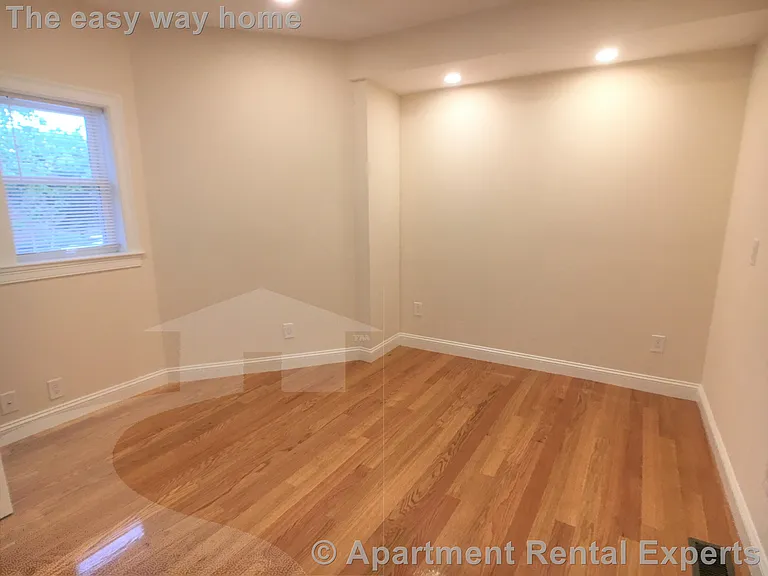 63 Temple St #1 — Photo 12
