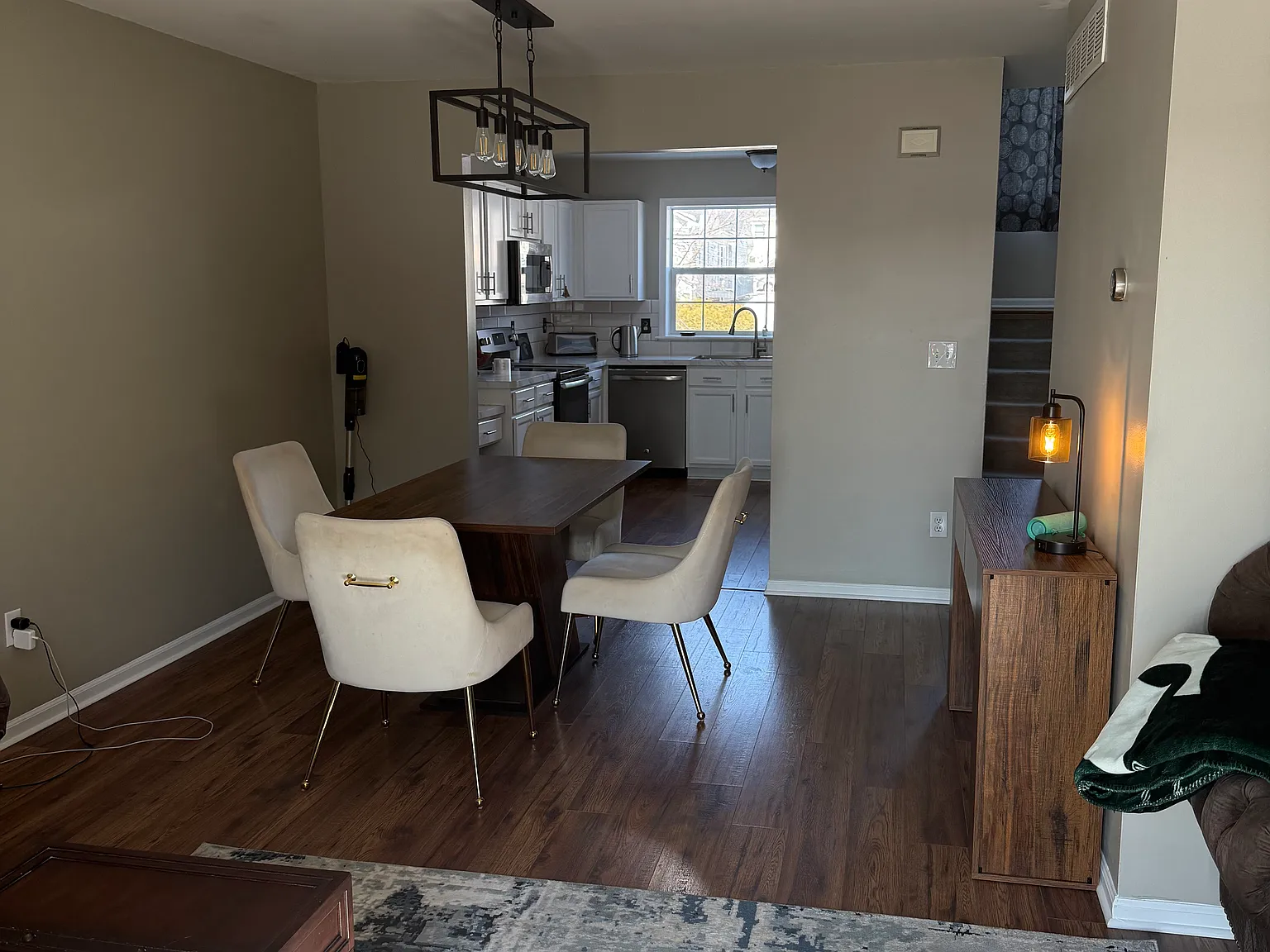 3 bed, 1296 sqft, $850 — Photo 4