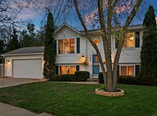5205 66th Pl, Kenosha, WI 53142