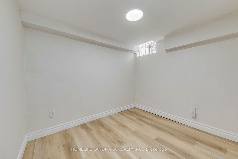 Oakville Townhouse for rent - 4 Bedrooms — photo 30