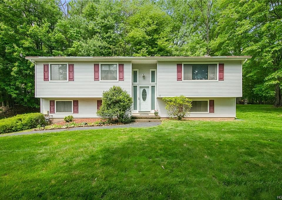 1st image of 11 Hereford Ln