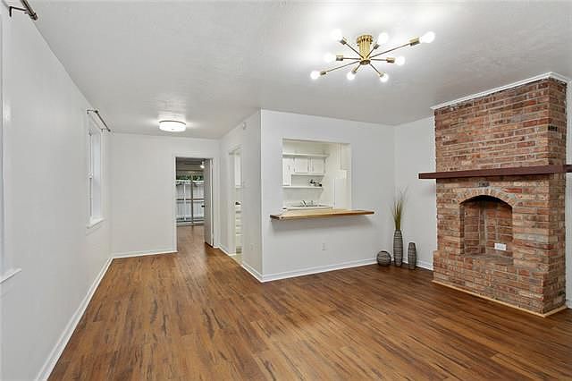 1st image of 1713 Burgundy St #101