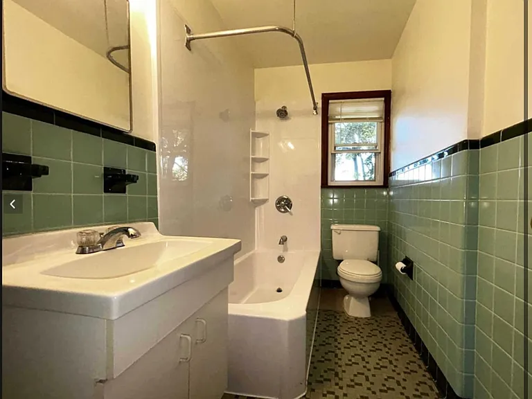 34 Burns Ave #1 — Photo 5