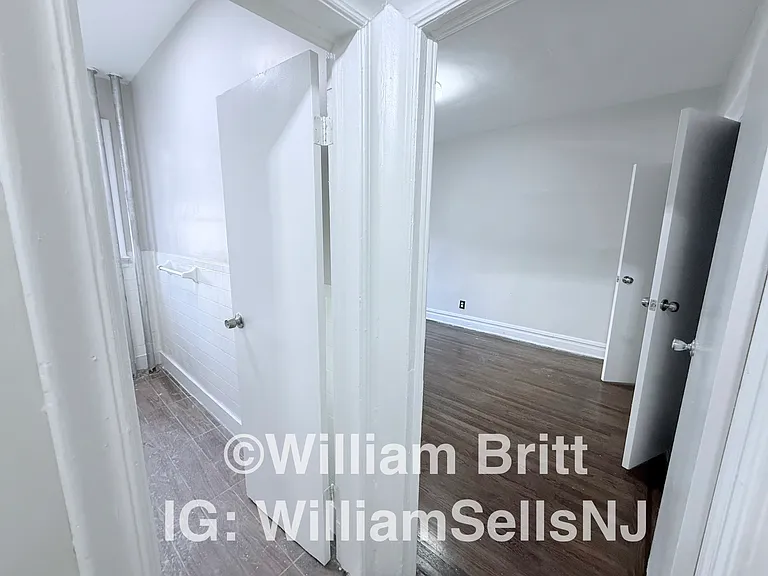 18-20 Kensington Ave #1B — Photo 5