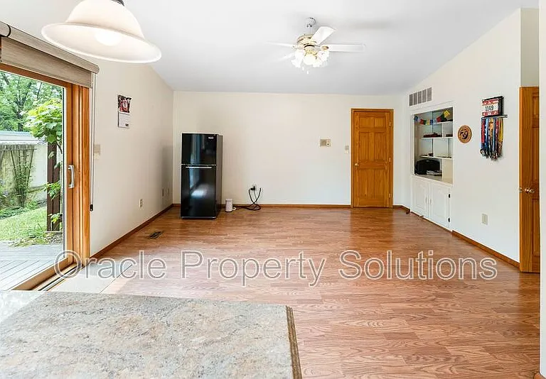 5360 Red Lake Ct — Photo 10