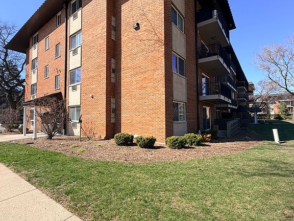 5th image of 2230 S Goebbert Rd APT 139