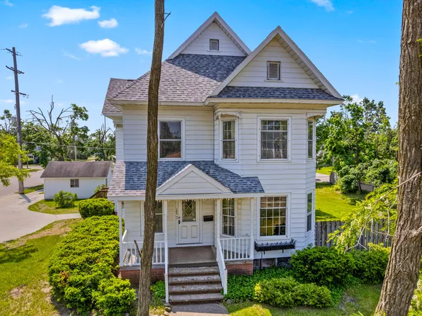 220 E Main St, Gaylord, MI 49735