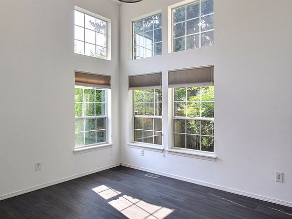 4th image of 12019 58th Ave SW