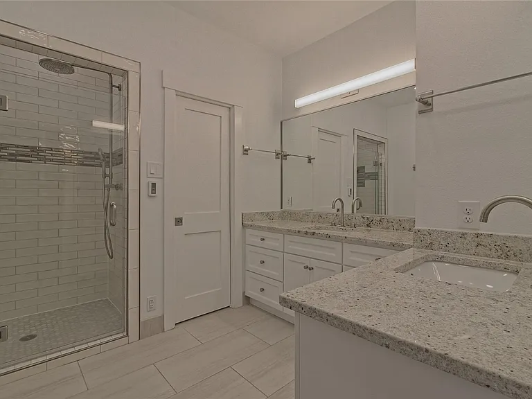 125 Waterford Ln — Photo 23