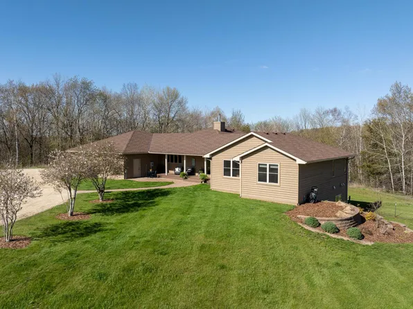 37434 65th Ave, Cannon Falls, MN 55009