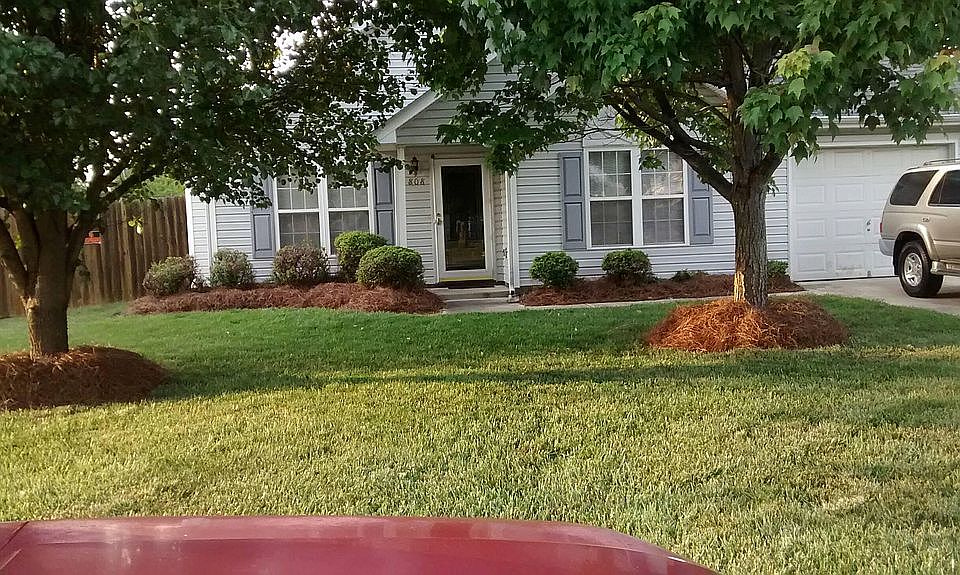 1st image of 808 Banner Oak Ct