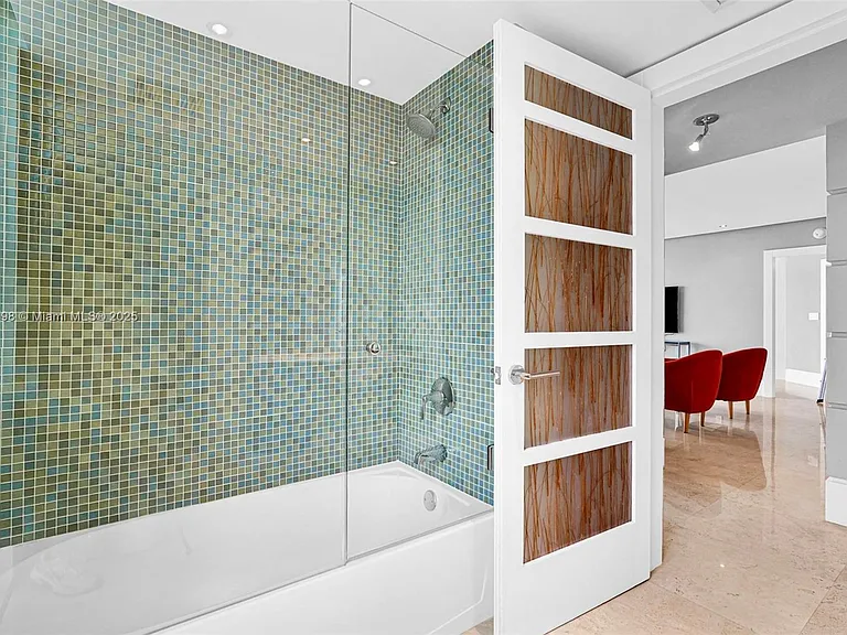 16699 Collins Ave #1103 — Photo 38
