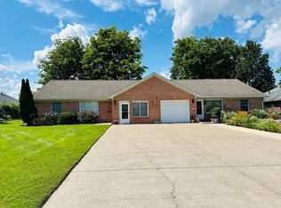 3239 Jack Gray Dr, Paducah, KY 42001