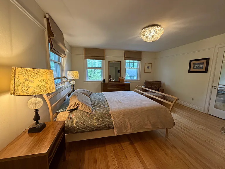 1010 Yale Rd — Photo 3