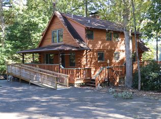 209 Craddock Ln, Huddleston, VA 24104