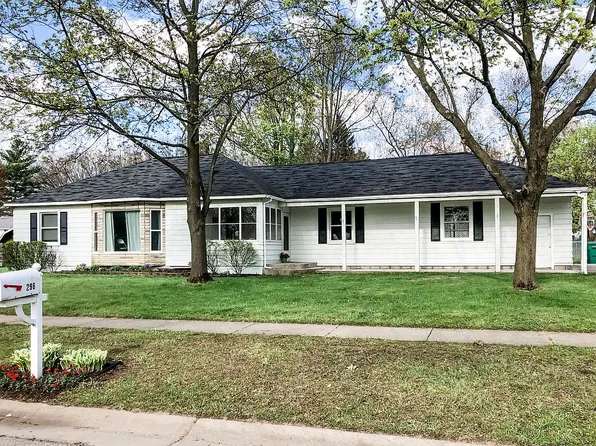 296 Cherryland St, Auburn Hills, MI 48326