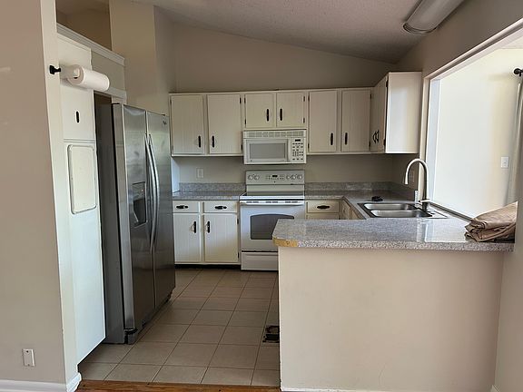 3rd image of 1132 Terra Rosa Dr