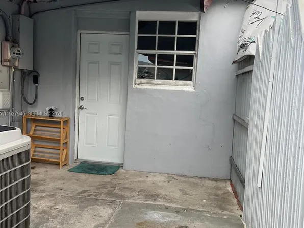 16100 NW 21st Ave, Miami Gardens, FL 33054