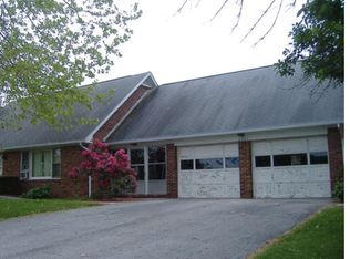 2401 Pine Tree Rd, Spring Grove, PA 17362