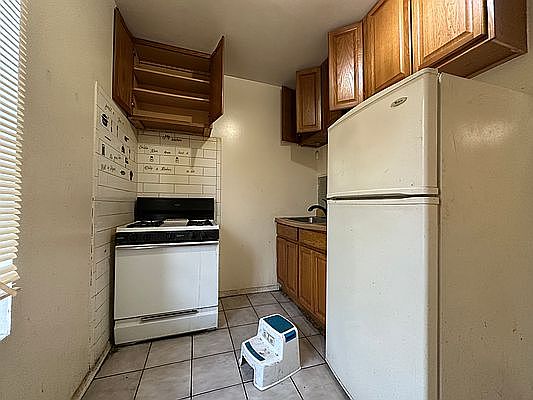 4th image of 617 E 179th St APT 3B