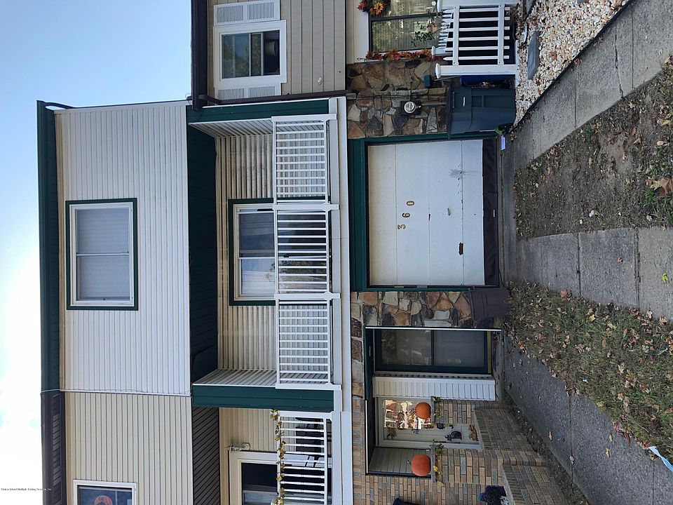 1st image of 360 Tanglewood Dr