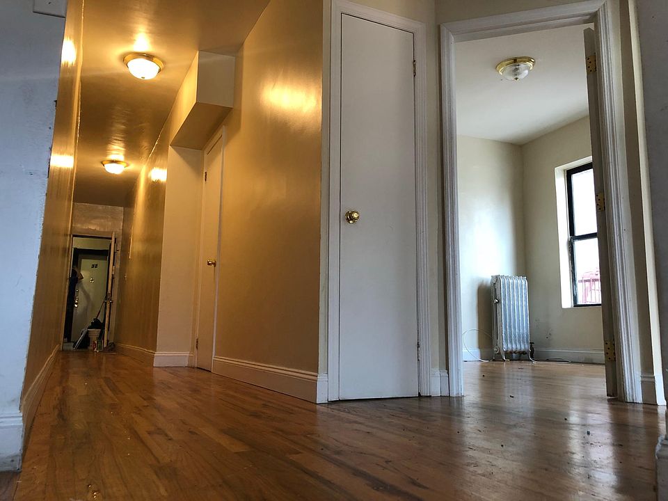 1st image of 1934 Daly Ave