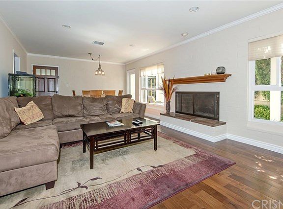 3rd image of 22227 Buena Ventura St