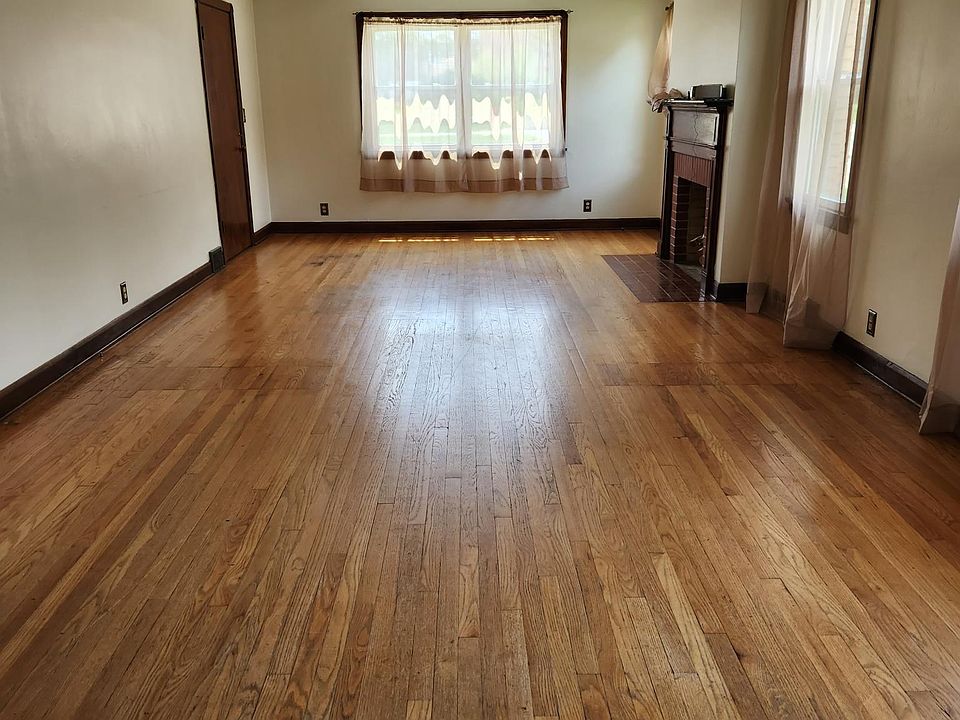 1st image of 102 E 38th St Floor 1