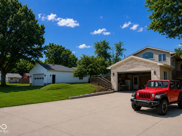 5329 W Smith Valley Rd, Greenwood, IN 46142