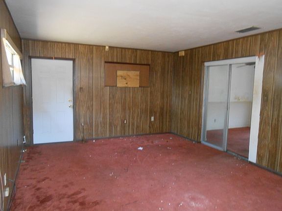 5th image of 6408 Larmon St