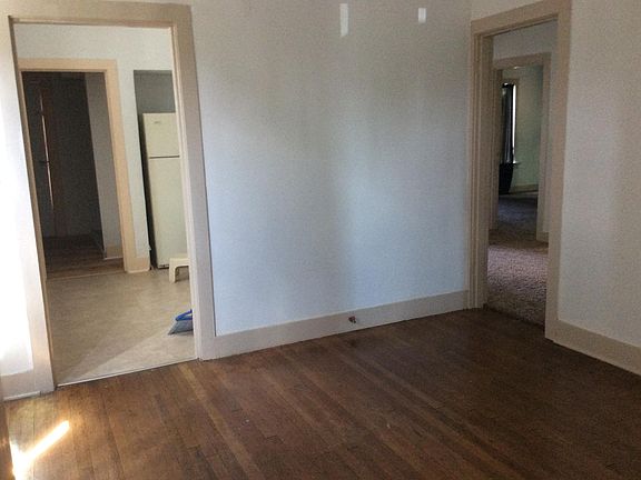 5th image of 2132 Avenue K