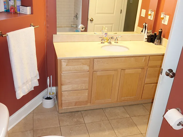 924 N Hoyne Ave #1W — Photo 8