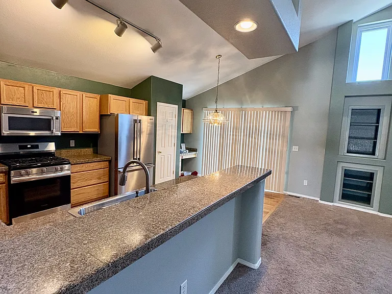 Breakfast bar