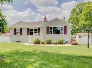 120 Roosevelt Ave, Westfield, MA 01085
