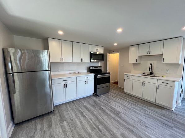 689 Main St UNIT 2S