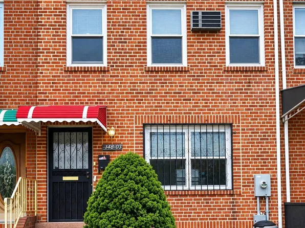 14803 61st Road, Flushing, NY 11367