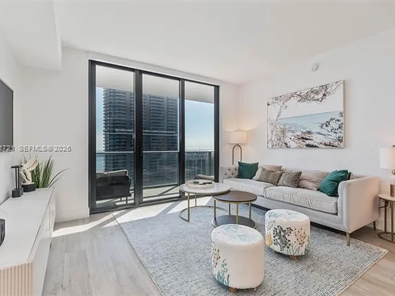 1010 Brickell Ave #4303 — Photo 2