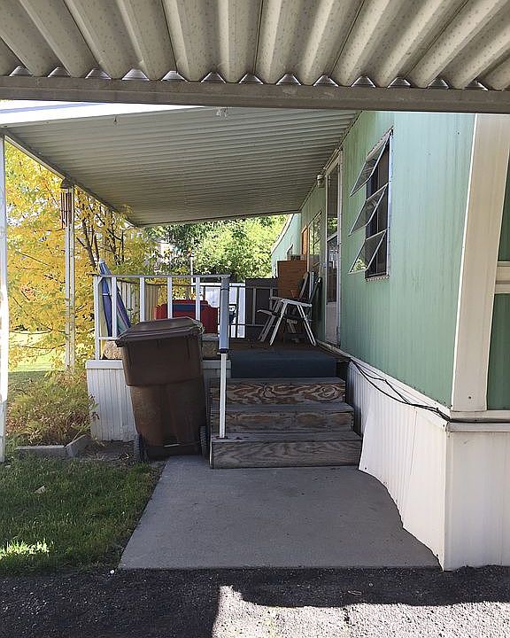 1st image of 5062 S El Amador St