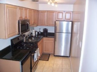 3620 N Pine Grove Ave APT 201, Chicago, IL 60613