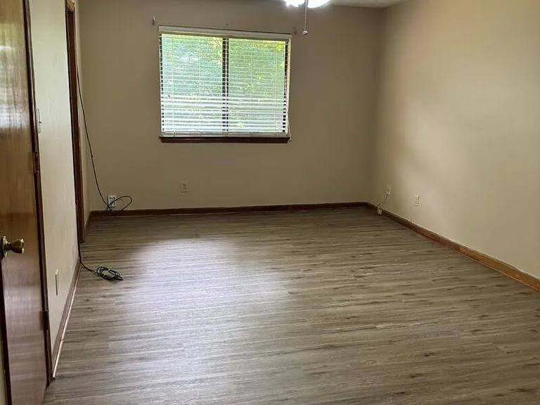 5126 Dekalb Way — Photo 7