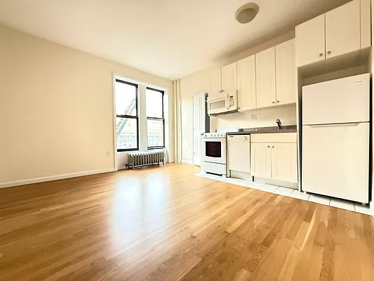 Rented by Corcoran | media 4