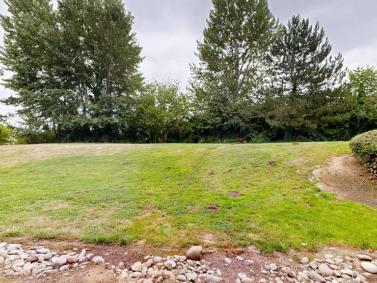 Tualatin Heights — Photo 44