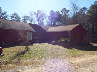 915 Asbury Rd, Temple, GA 30179