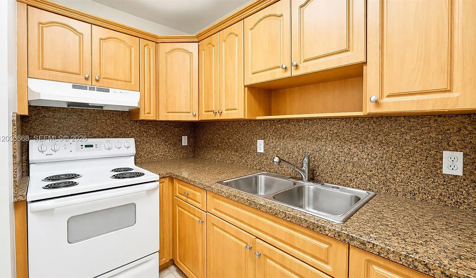 Heather Walk Condo — Photo 4