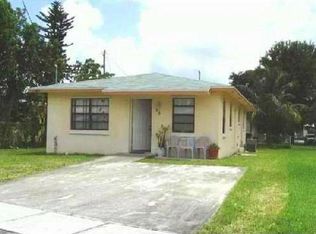 25 SW 7th Ave, Dania, FL 33004